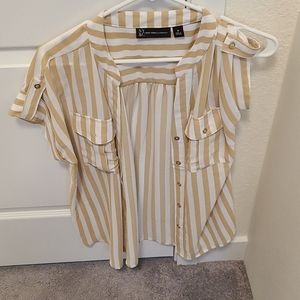 Short sleeve blouse